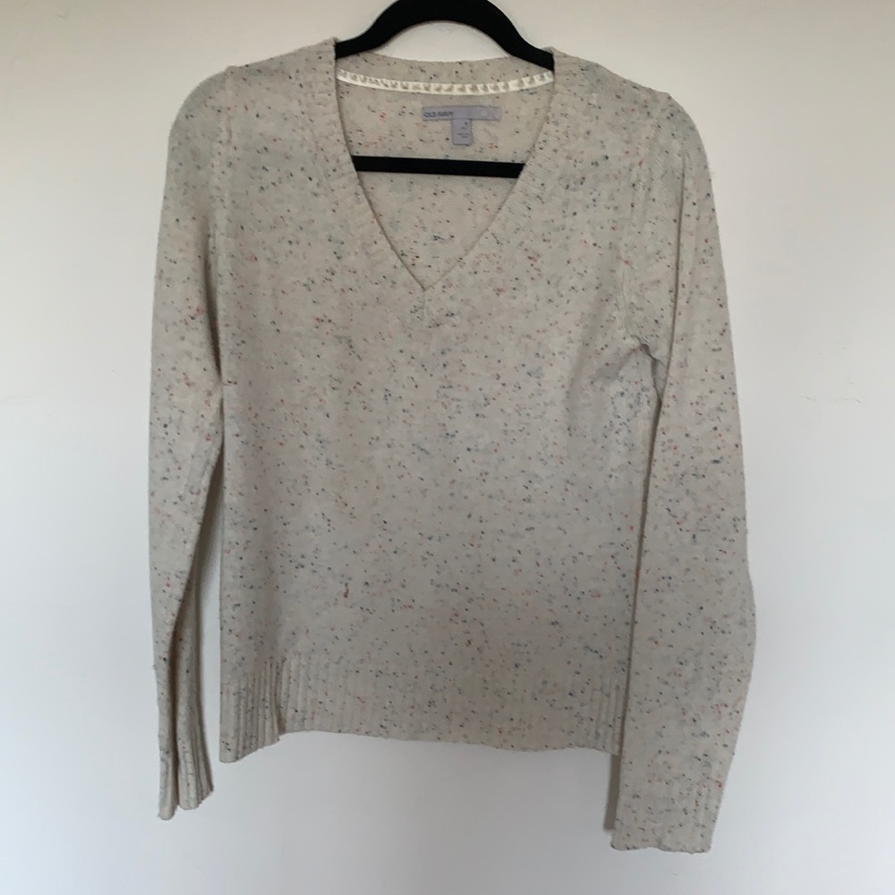 Women’s Old Navy sweater